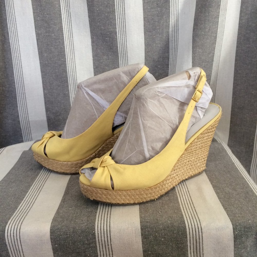 STEVE MADDEN HIGH WEDGE ESPADRILLES~ sunny yellow